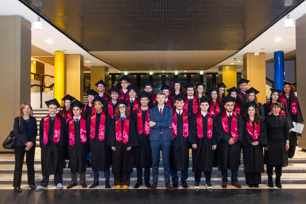 Photo de la promotin 2025 du master ISF